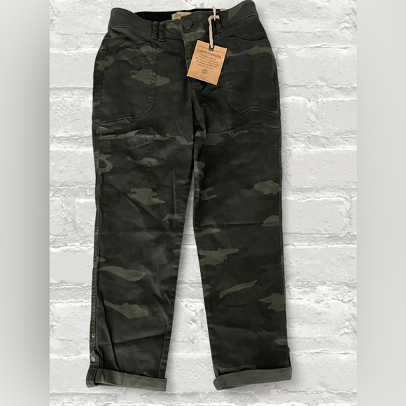 Democracy “Ab” Technology High Rise Camo Cargo Pants - Picture 4 of 4